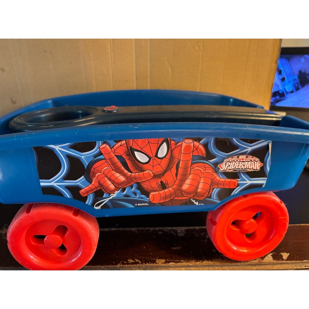 RARE SPIDER-MAN PULL ALONG PLASTIC WAGON FOR TODDLERS EXCELLENT CONDITION